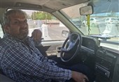 راننده اسنپی که خودرواش کتابخانه است