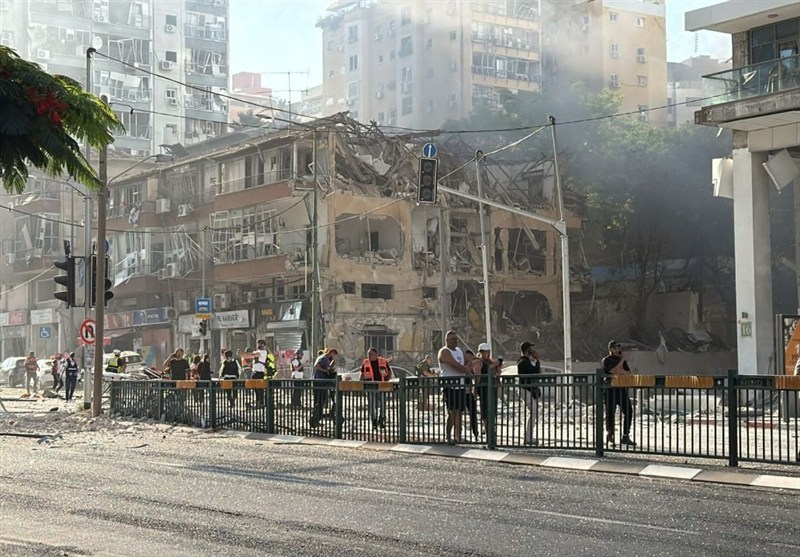 Iran Delivers Heavy Blows to Israeli Targets in Central Tel Aviv