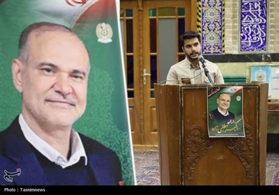 وداع مردم یزد با پیکر شهید مطلبی‌زاده در یزد