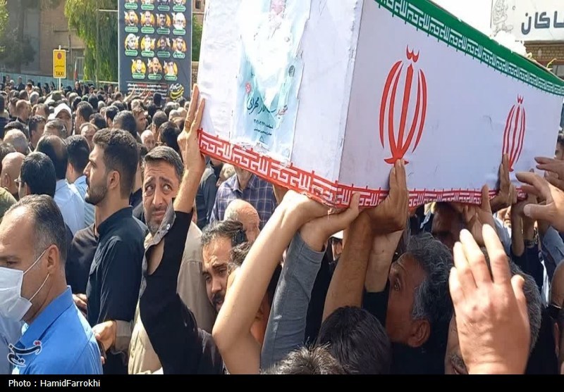 تشییع شهدای امنیت در اردستان+تصاویر