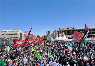 نمایش وحدت، همدلی و ایستادگی مردم مشهد در جمعه خشم و نصر