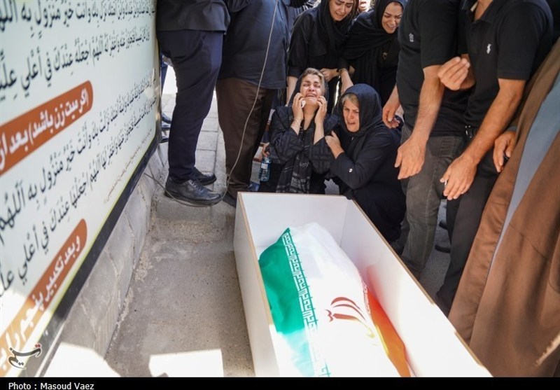 Iran Calls on Journalists to Disseminate Truth about Israeli Crimes