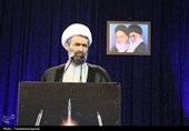 حکم همکاری با دشمن محاربه است