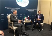وزیر الخارجیة الإیرانی یلتقی نظیره القطری