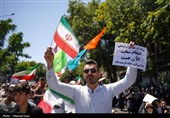 Иранцы приняли участие в марше «Гнев и победа» после пятничной молитвы