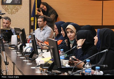 نشست خبری فرماندار زنجان با اصحاب رسانه