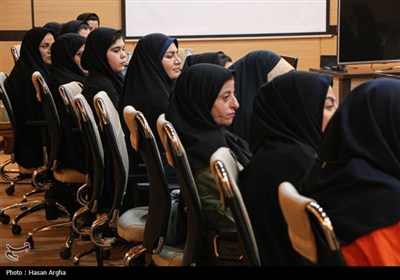 نشست خبری فرماندار زنجان با اصحاب رسانه