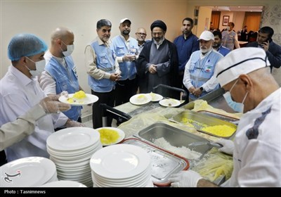 دیدار صمیمی سرپرست حجاج ایرانی با زائران کشورمان در مکه مکرمه