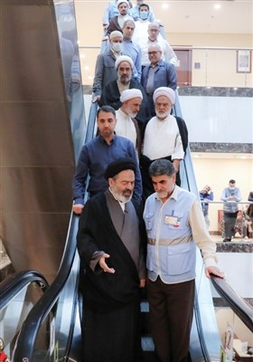 دیدار صمیمی سرپرست حجاج ایرانی با زائران کشورمان در مکه مکرمه
