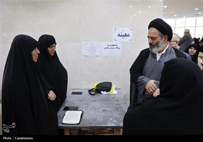 دیدار صمیمی سرپرست حجاج ایرانی با زائران کشورمان در مکه مکرمه