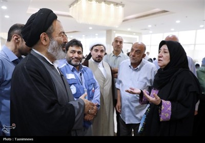 دیدار صمیمی سرپرست حجاج ایرانی با زائران کشورمان در مکه مکرمه