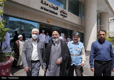 دیدار صمیمی سرپرست حجاج ایرانی با زائران کشورمان در مکه مکرمه