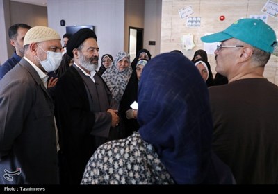 دیدار صمیمی سرپرست حجاج ایرانی با زائران کشورمان در مکه مکرمه