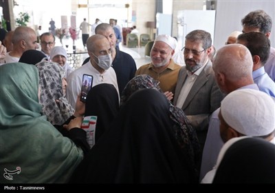 دیدار صمیمی سرپرست حجاج ایرانی با زائران کشورمان در مکه مکرمه