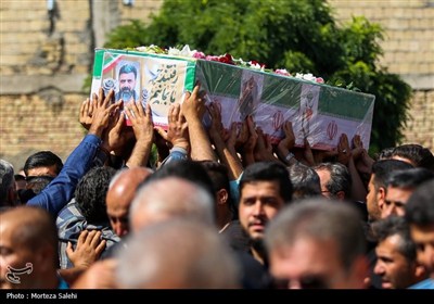 ايران،جنگ،انقلاب،نظام،نيروهاي،نقش،مسلح،رژيم،ملت،شهدا،ولايت،ش ...