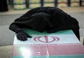 مادران ایران تابوت میبوسند، دنیا سکوت کرده است