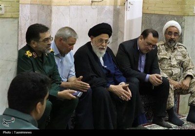 دیدار و گفت‌وگوی مسئولان یزد با بسیجیان فهادان و چاه ملکی