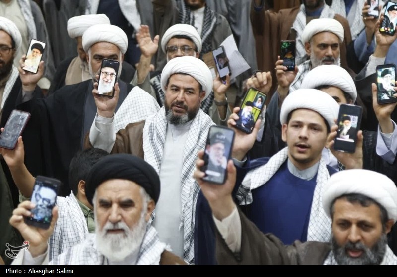 تجمع طلاب و علمای خراسان شمالی/ “بیعت با ولی” + تصاویر
