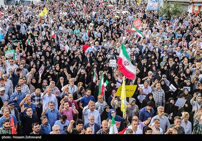 تجمع مردمی در محکومیت تجاوز آمریکا