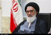 نیروهای مسلح پاسخی دندانشکن و عبرتآموز به آمریکا و دستپروردهاش دهند