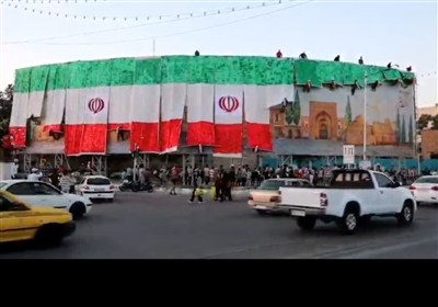 نصب بزرگترین پرچم دستساز کشور در کرمان