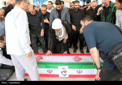 تشییع پیکر شهید حمید امیریان از شهدای تجاوز رژیم صهیونیستی
