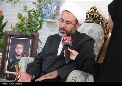 شهیدی که یک هفته قبل از تولدش به شهادت رسید