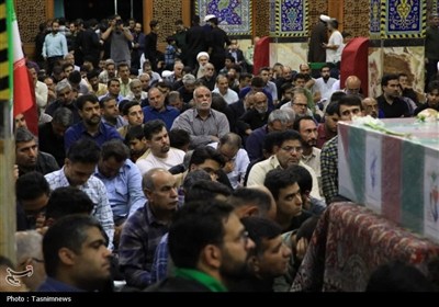 وداع مردم یزد با پیکر 4 شهید حمله تروریستی رژیم صهیونیستی