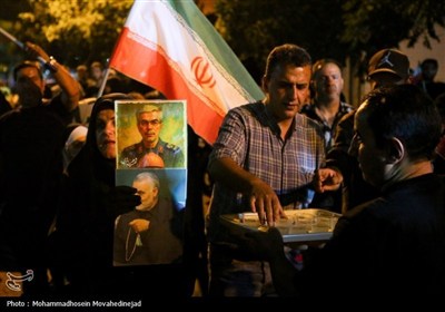 فرحة عارمة فی شوارع طهران عقب الردّ الحاسم للقوات المسلحة الإیرانیة على العدوان الأمیرکی