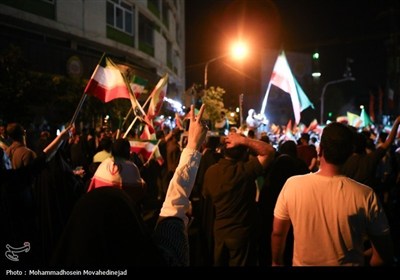 فرحة عارمة فی شوارع طهران عقب الردّ الحاسم للقوات المسلحة الإیرانیة على العدوان الأمیرکی