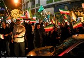 فرحة عارمة فی شوارع طهران عقب الردّ الحاسم للقوات المسلحة الإیرانیة على العدوان الأمیرکی