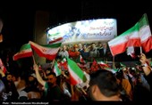فرحة عارمة فی شوارع طهران عقب الردّ الحاسم للقوات المسلحة الإیرانیة على العدوان الأمیرکی
