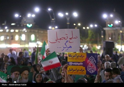 اجتماع بزرگ مردم همدان در حمایت از حمله موشکی ایران به پایگاههای نظامی امریکا