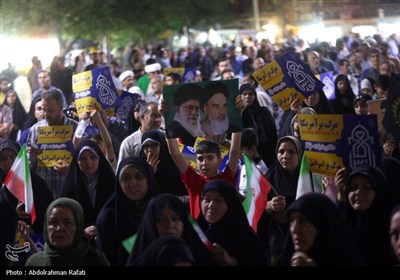 اجتماع بزرگ مردم همدان در حمایت از حمله موشکی ایران به پایگاههای نظامی امریکا