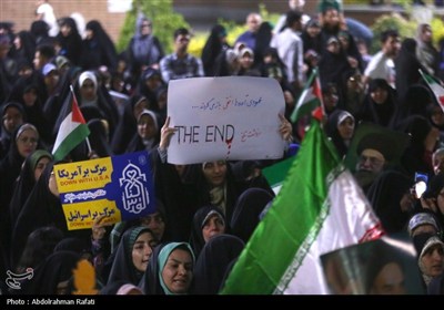 اجتماع بزرگ مردم همدان در حمایت از حمله موشکی ایران به پایگاههای نظامی امریکا