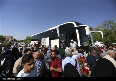 بازگشت زمینی حجاج به کشور - اصفهان
