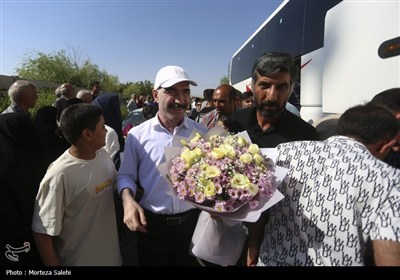 بازگشت زمینی حجاج به کشور - اصفهان