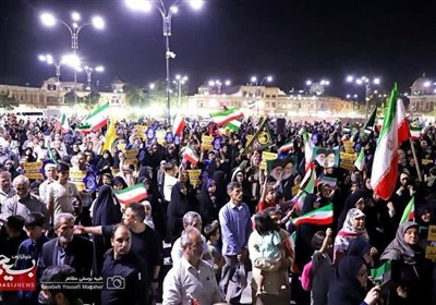 همدان،حضور،ايران،پرچم،تجمع،شعار،نوجوانان