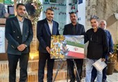 هنرمندان نقش بسزایی در آرامش مردم دارند