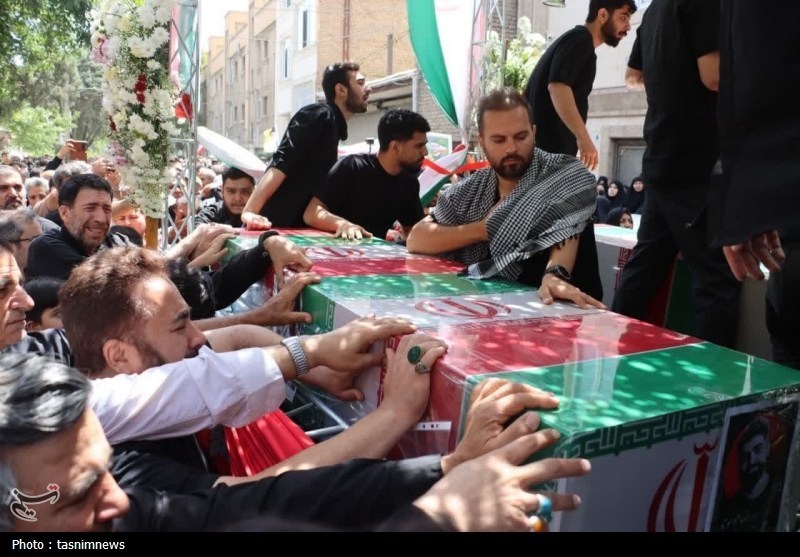 پیکر پاک ۲ شهید پاسدار در شهریار تشییع شد