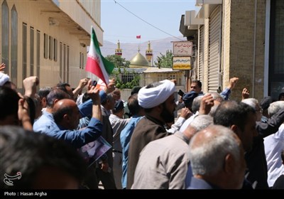 تشییع پیکر سه شهید پاسدار در زنجان