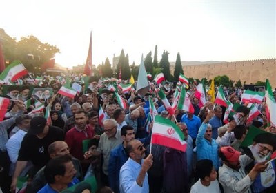 اجتماع،شيراز،كشورمان،باشكوه،مسلح،مرگ،نيروهاي