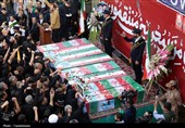 وداع با 8 شهید مقاومت در قم؛ طنین فریاد مرگ بر اسرائیل+ تصاویر
