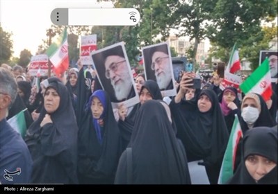 اجتماع مردم قزوین در حمایت از نیروهای مسلح