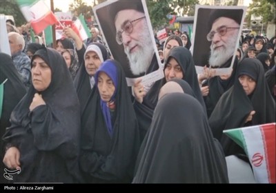 اجتماع مردم قزوین در حمایت از نیروهای مسلح