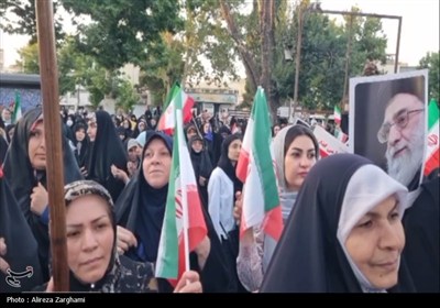 اجتماع مردم قزوین در حمایت از نیروهای مسلح