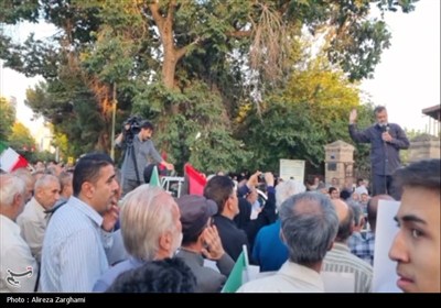 اجتماع مردم قزوین در حمایت از نیروهای مسلح