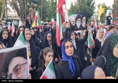 اجتماع مردم قزوین در حمایت از نیروهای مسلح