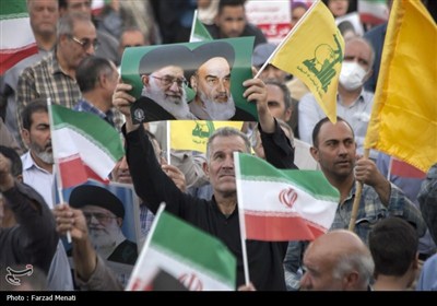 اجتماع مردم کرمانشاه در حمایت از نیروهای مسلح و عملیات بشارت فتح