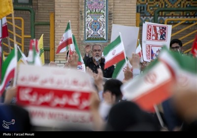 اجتماع مردم کرمانشاه در حمایت از نیروهای مسلح و عملیات بشارت فتح